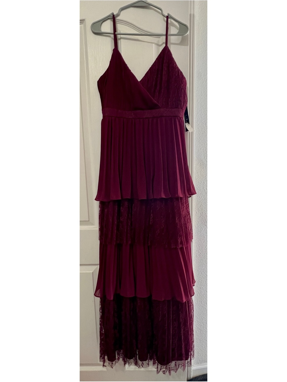 Lulus Burgundy Tiered Lace Maxi Dress large NWT bridesmaid wedding guest - Picture 8 of 16